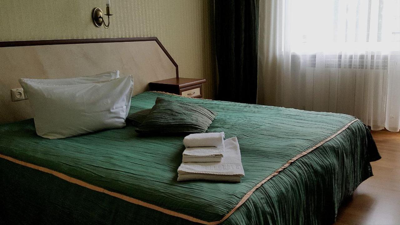 Hermes Resort Hotel With Medical Treatment Truskavets Exteriör bild