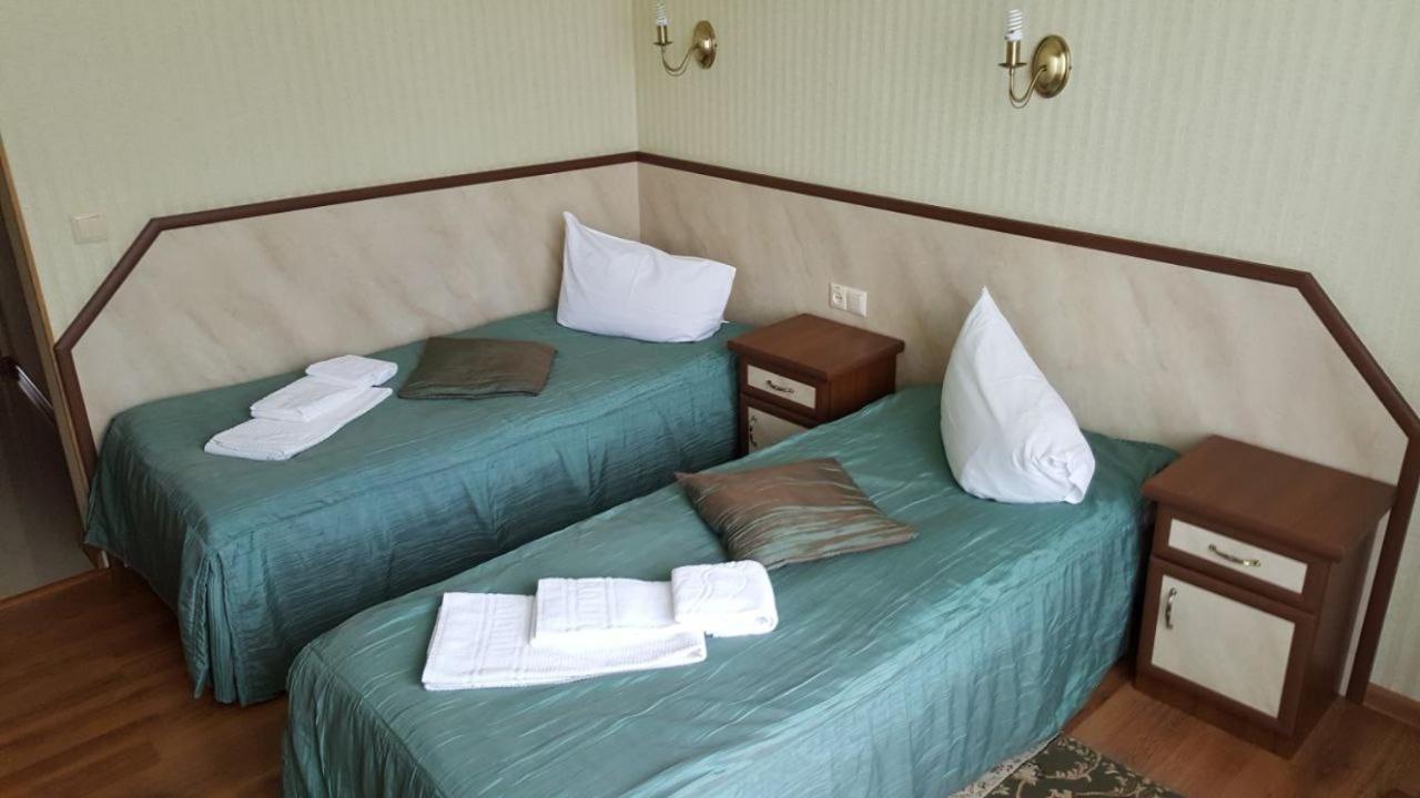 Hermes Resort Hotel With Medical Treatment Truskavets Exteriör bild